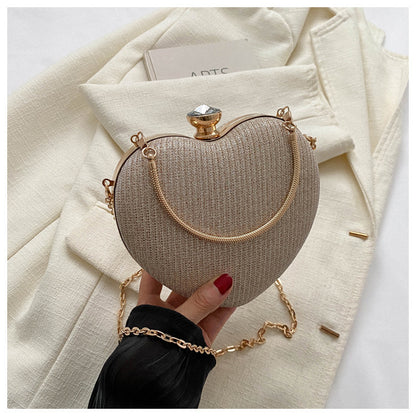 Evening Clutch Bag Women Bag Shiny Handbag Heart Shape Metal Clutches Bag Fashion Chain Shoulder Crossbody Bag Luxury Lady Purse Valentines Day Outfit